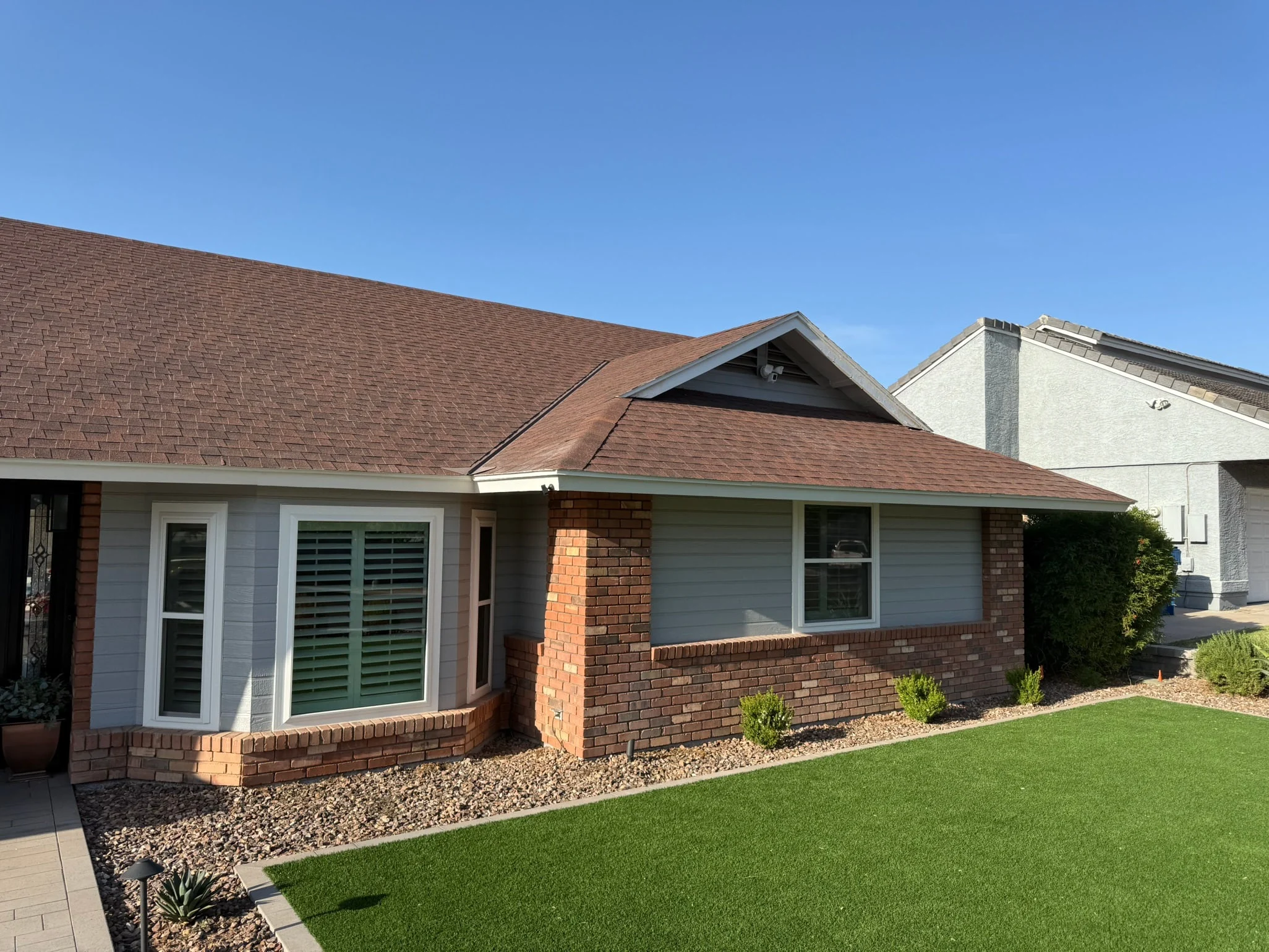 Shingle roof in Mesa, Arizona before the shingle roof replacement