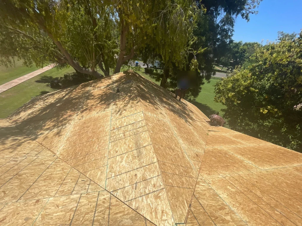 Shingle roof in Phoenix, Arizona before the shingle roof replacement after storm damage